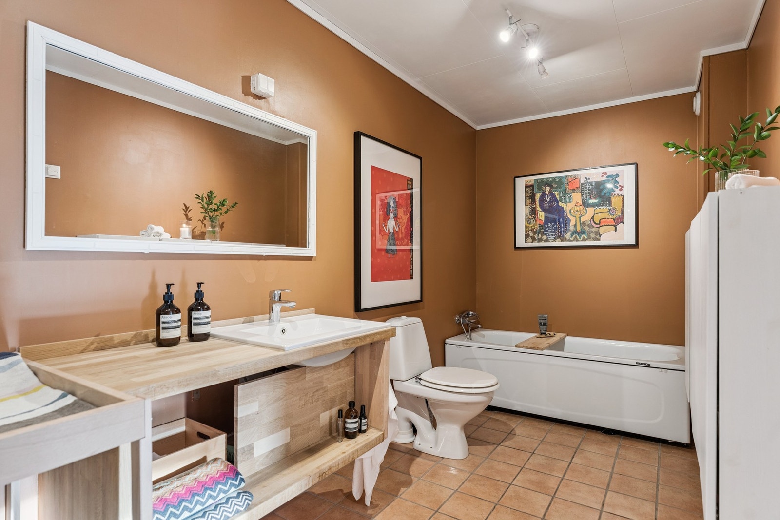 Bad i underetasje Galleribilde