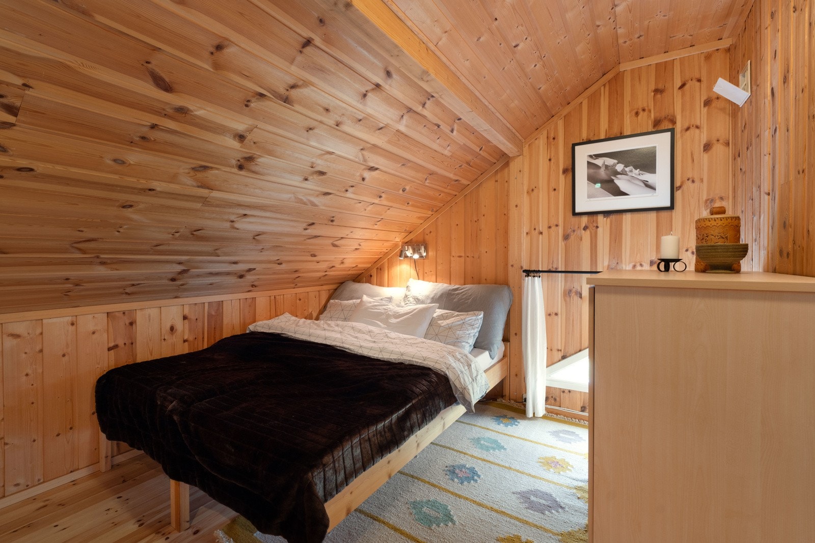 Rom på hems (Ikke byggemeldt og dermed ikke godkjent for varig opphold) Galleribilde