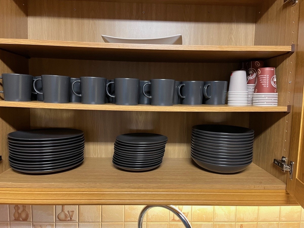 tallerkener, kaffekopper Galleribilde