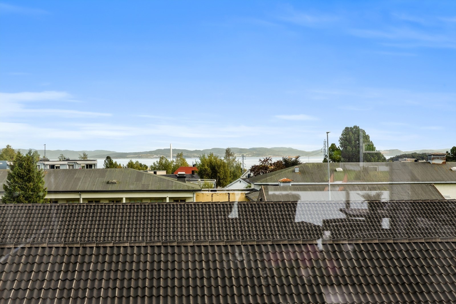 Utsikt fra stue mot Trondheimsfjorden Galleribilde