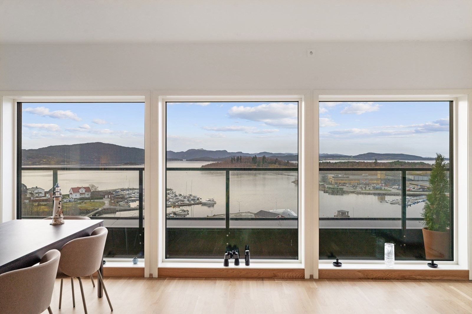 Fri utsikt fra spiseplassen Galleribilde