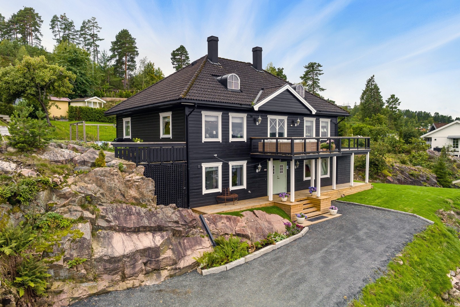 Gruset gårdsplass Galleribilde