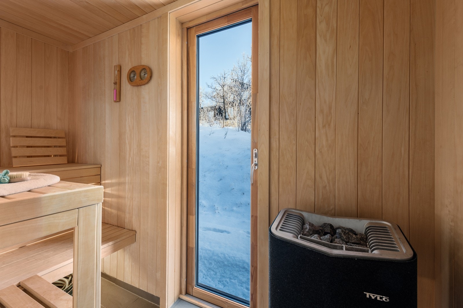 Varm badstue venter etter en fin dag ute i frisk fjelluft Galleribilde