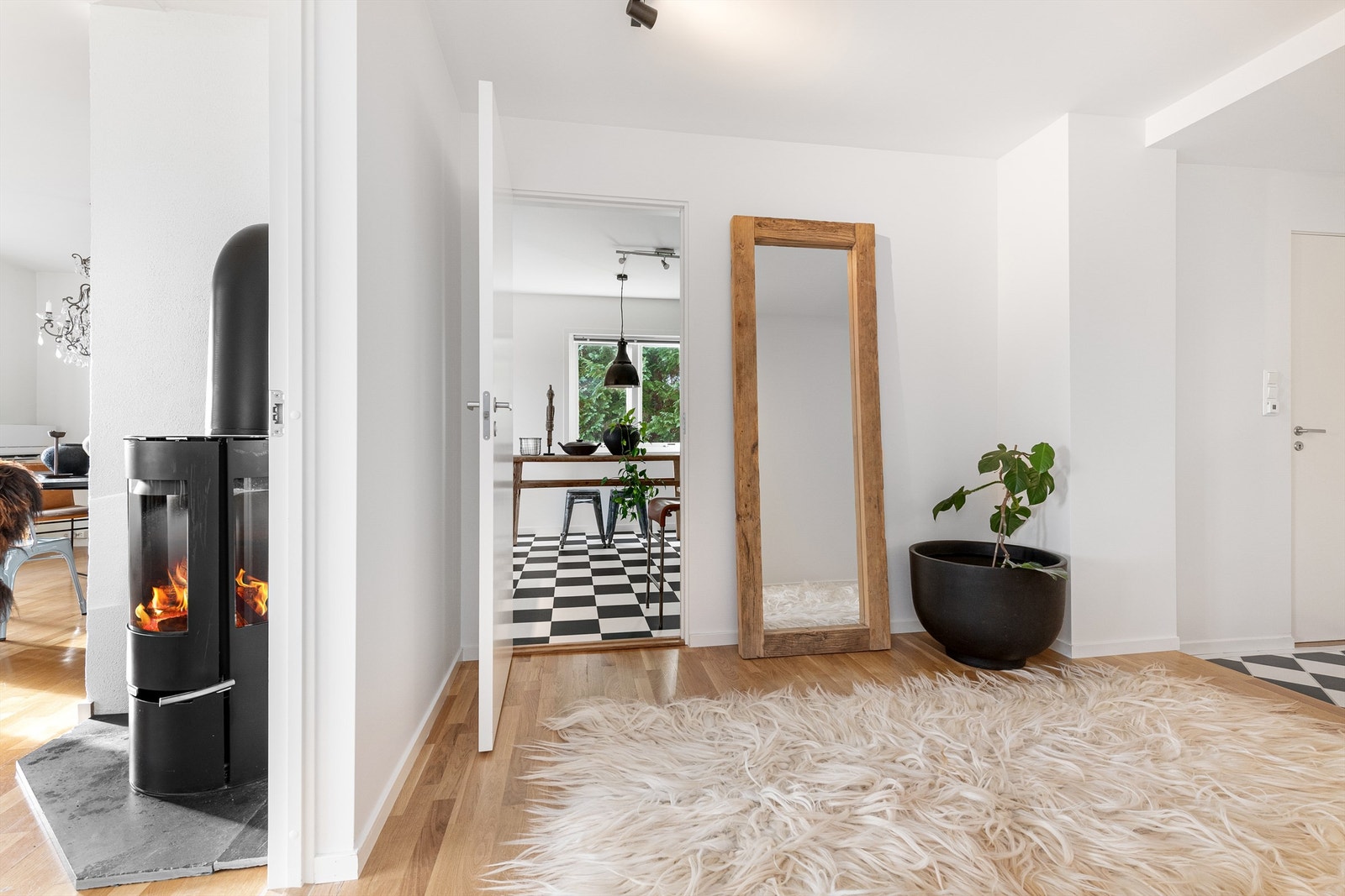 Romslig gang Galleribilde