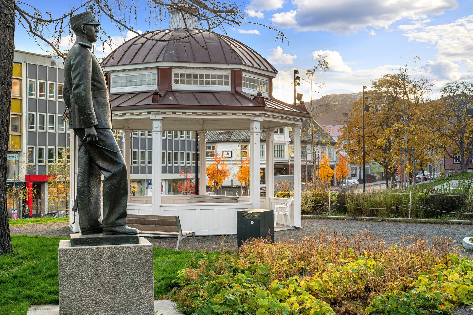 Generalhagen er et populært samlingspunkt for store og små Galleribilde