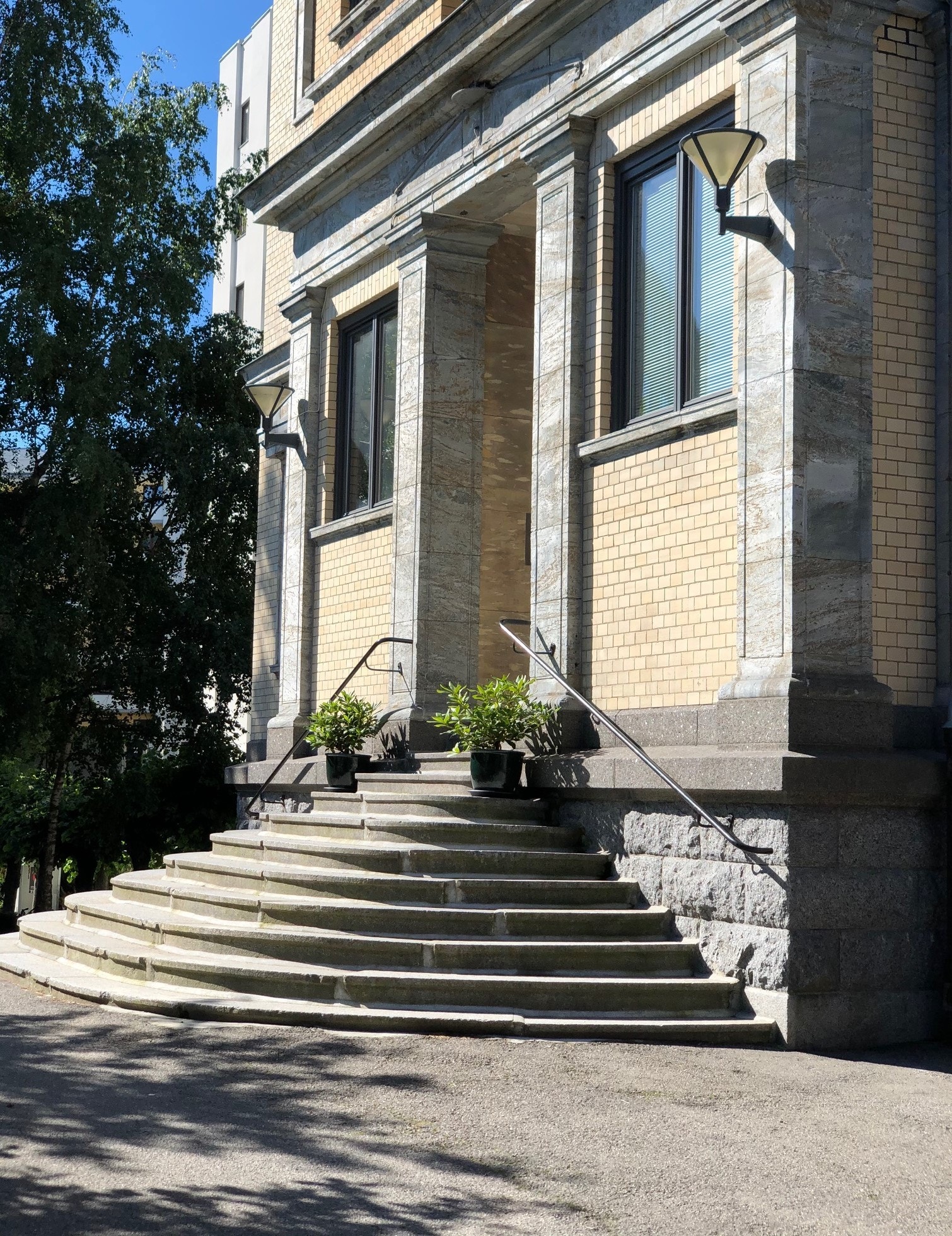 Inngangsparti Galleribilde