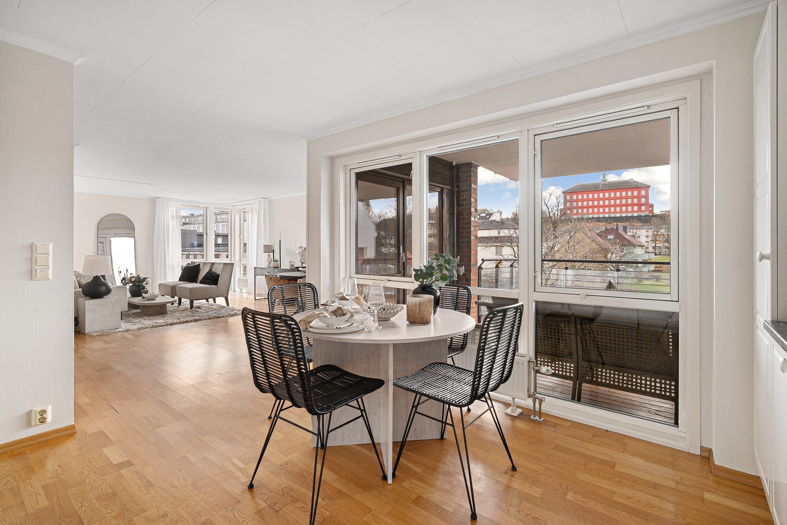 Stue/kjøkken. Galleribilde