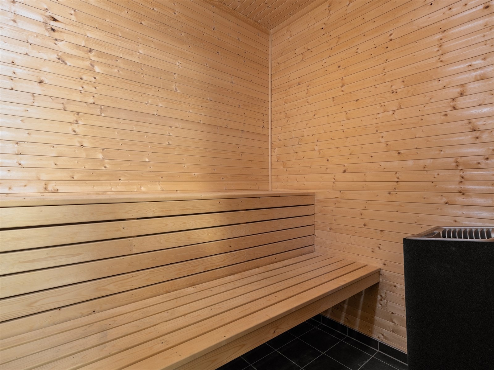 Den står klar og oppvarmet etter en lang dag ute, perfekt for avslapning og restitusjon. Galleribilde