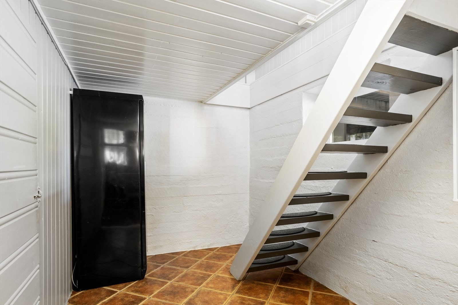 Trappen ned til kjeller. Galleribilde
