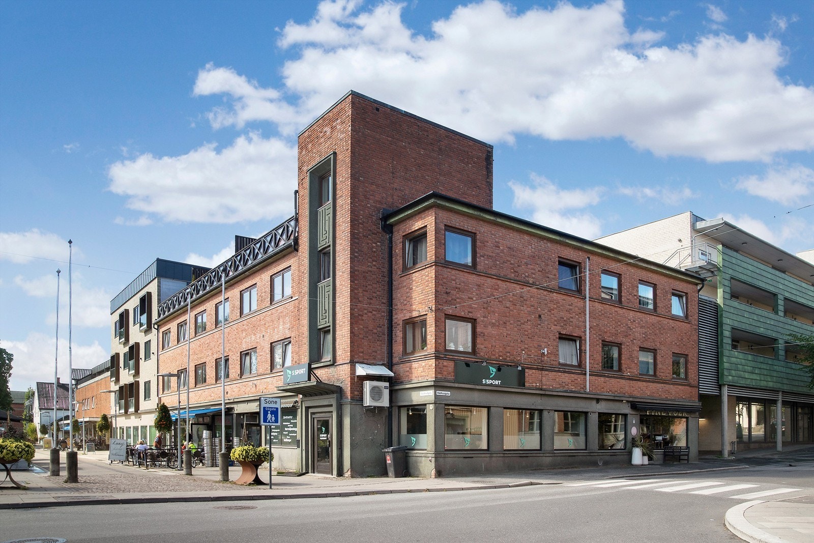 Velkommen til Guderudgata 11D - En 3-roms leilighet i gågata i Askim Galleribilde