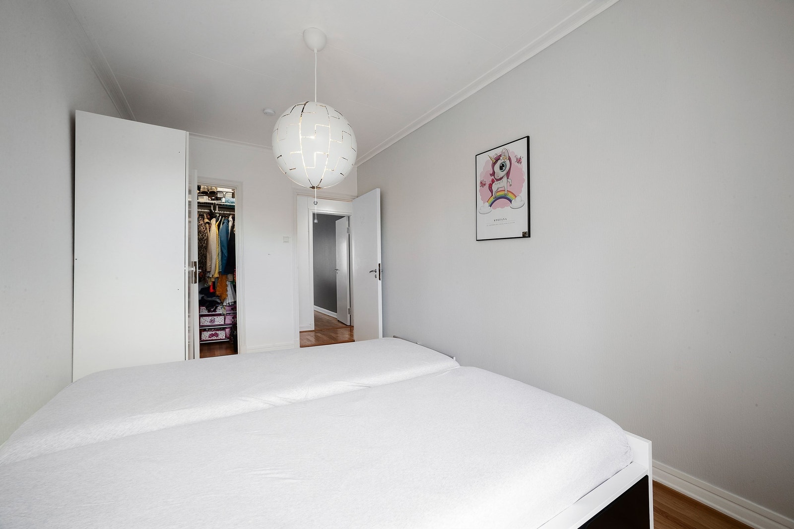 Soverom med bod/garderoberom Galleribilde