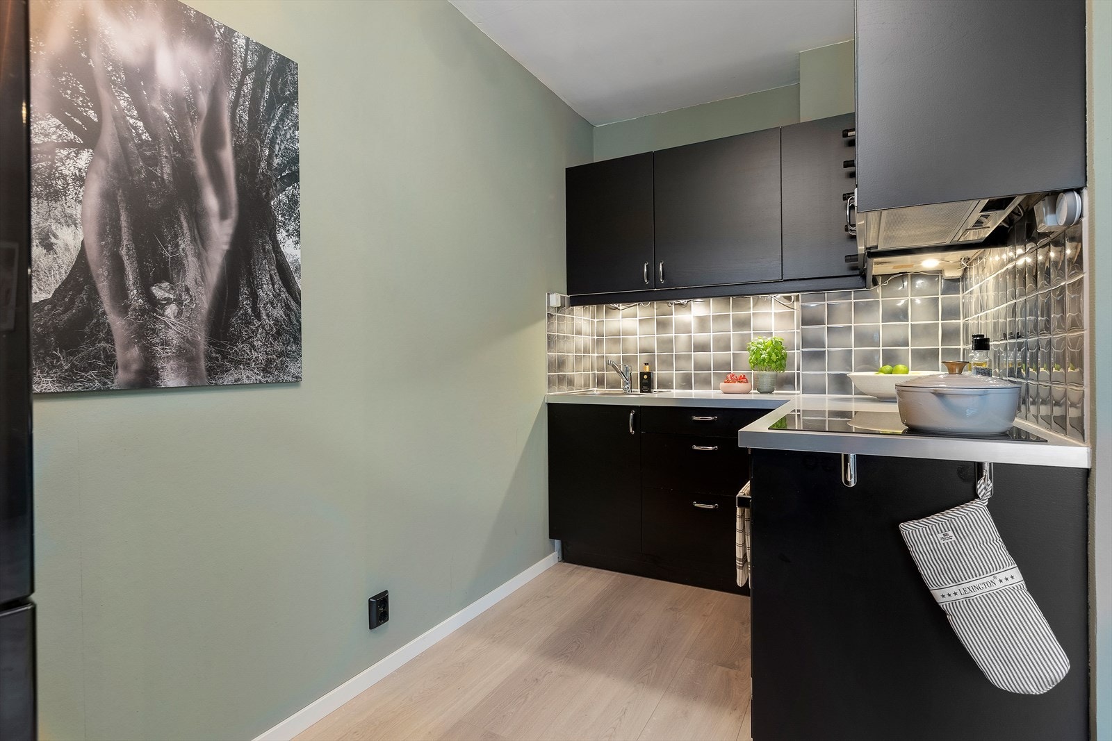 Pent kjøkken med gode løsninger Galleribilde