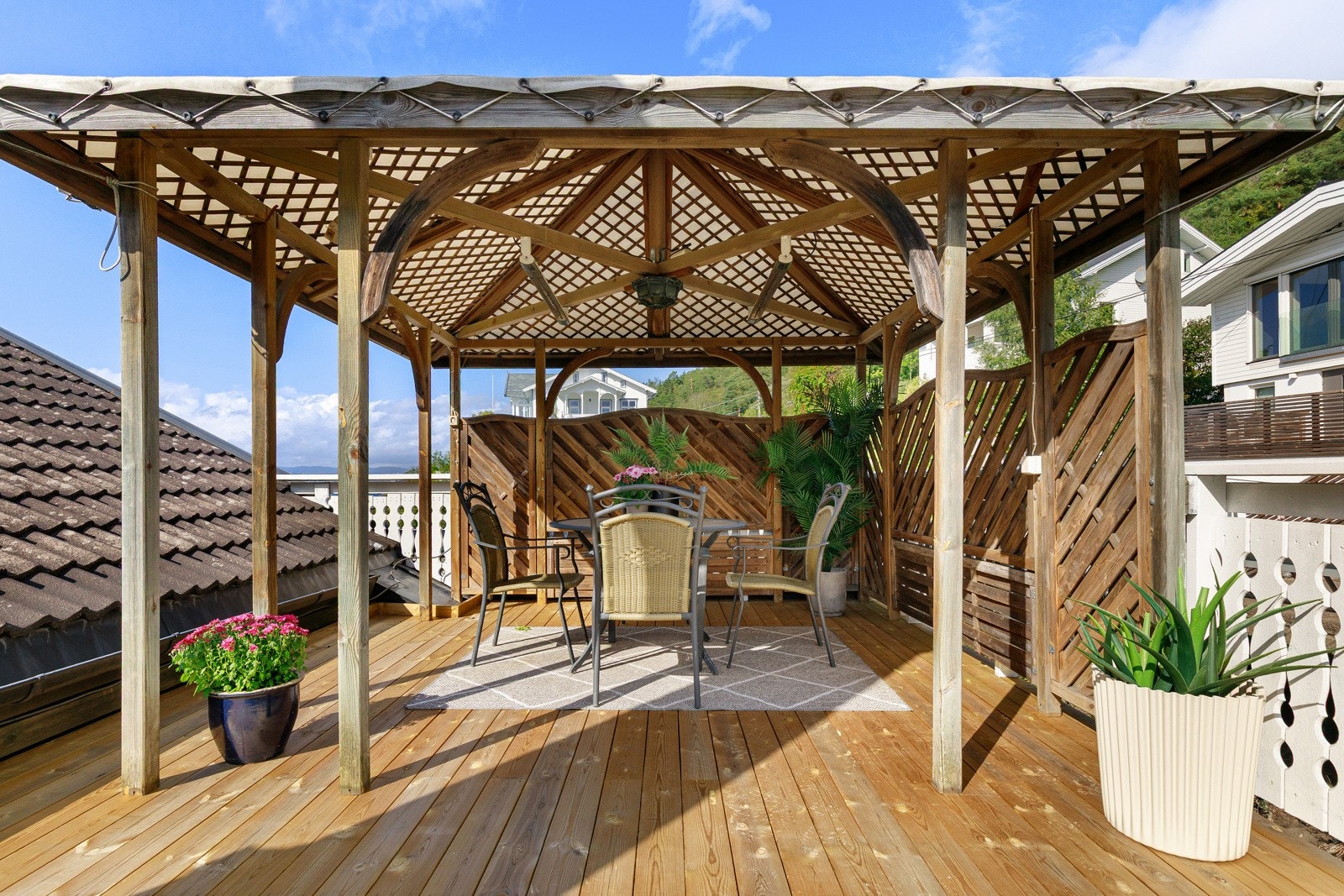 Pergola på terrassen Galleribilde