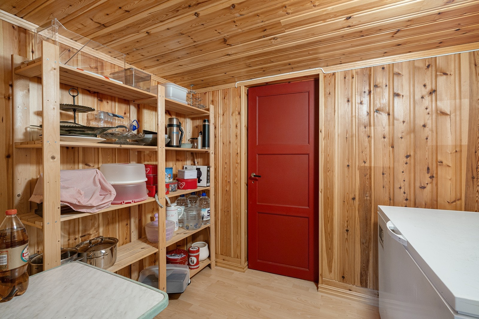 Bod i kjeller. Galleribilde