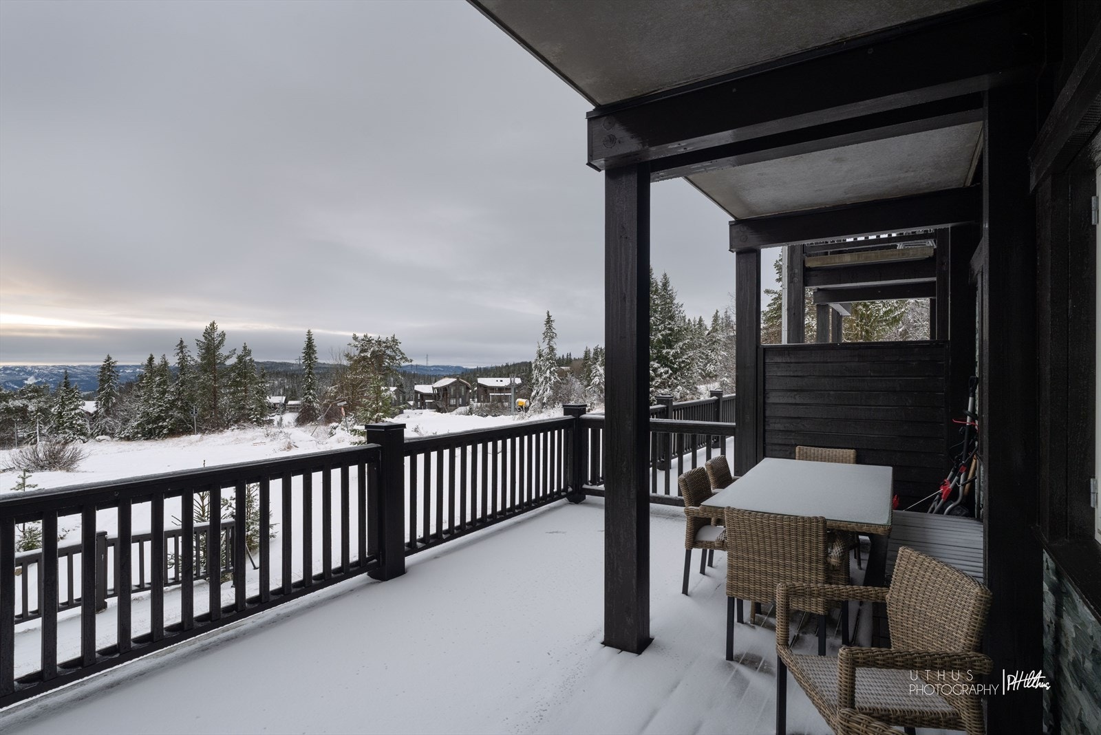 Terrassen er på ca 32 kvm. Galleribilde