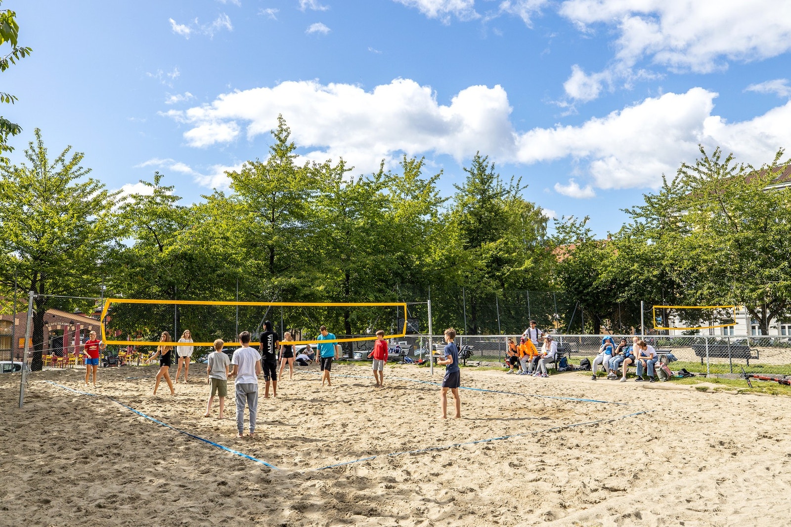 Torshovparken med minigolf, basket og beachvolley Galleribilde