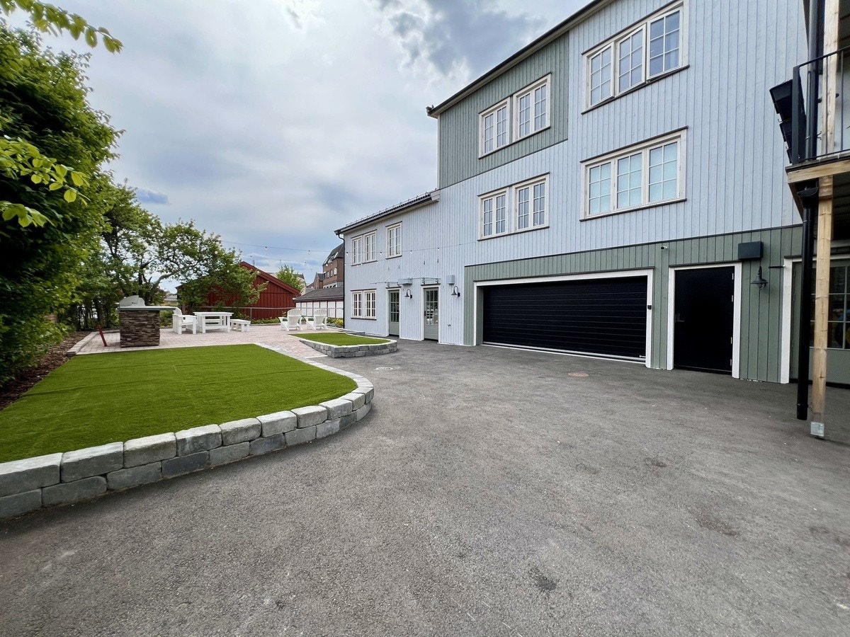 Uteområdet Galleribilde