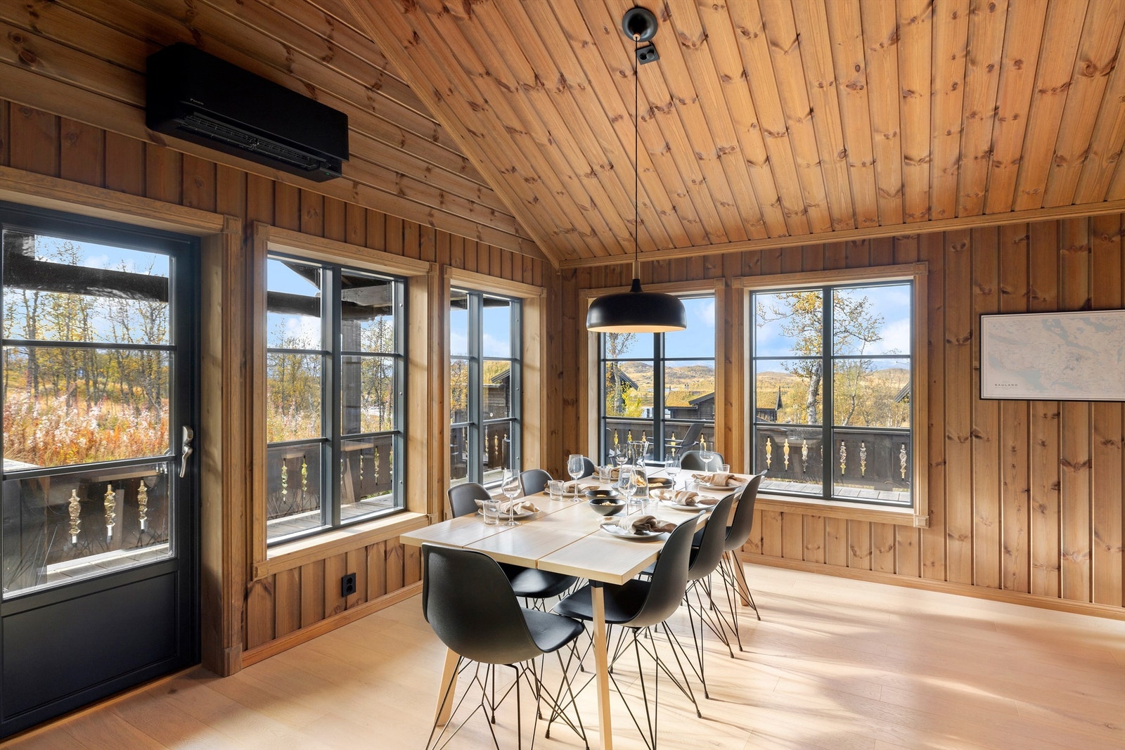 Spiseplassen ved kjøkkenet Galleribilde