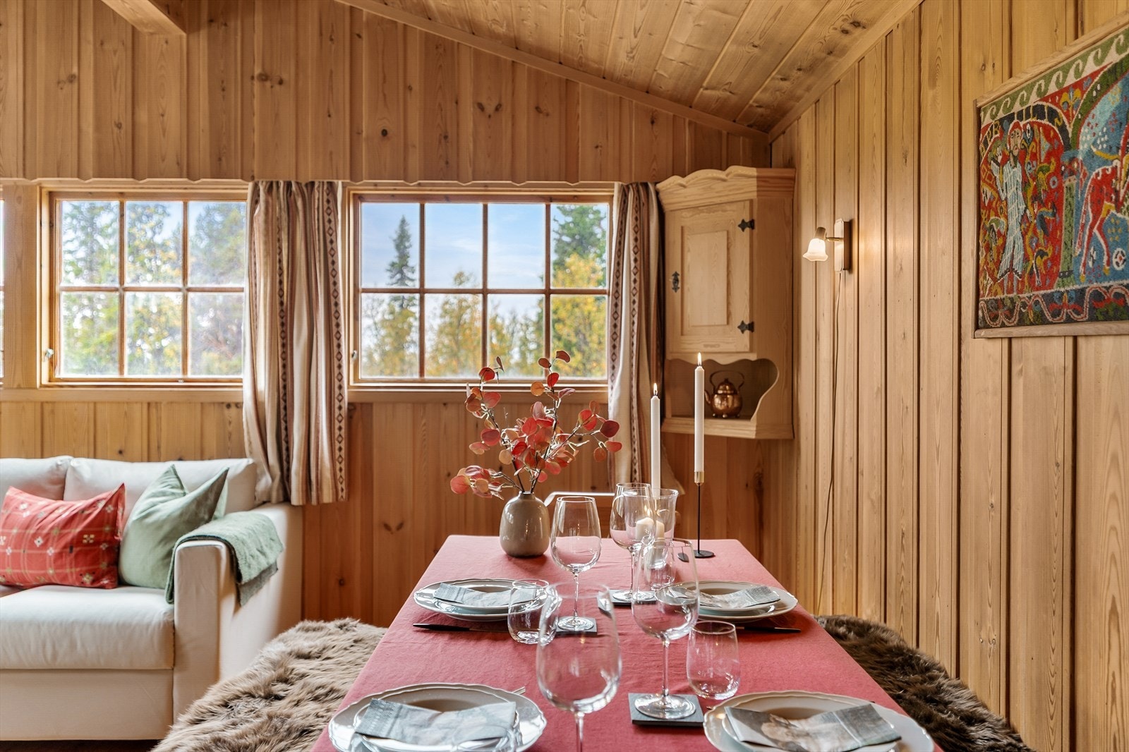 Her kan man enkelt samle flere rundt bordet. Galleribilde