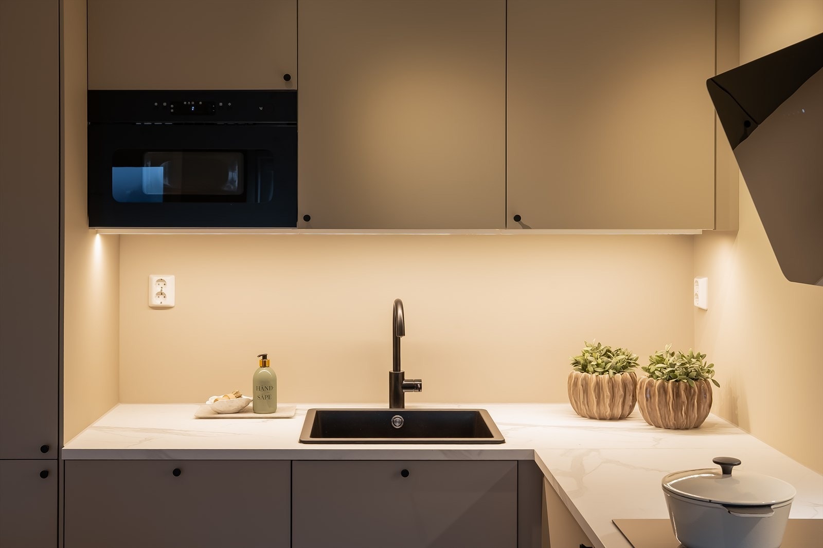 Kjøkkenet er helt nytt og ubrukt, TG 0 ifølge takstmann. Galleribilde