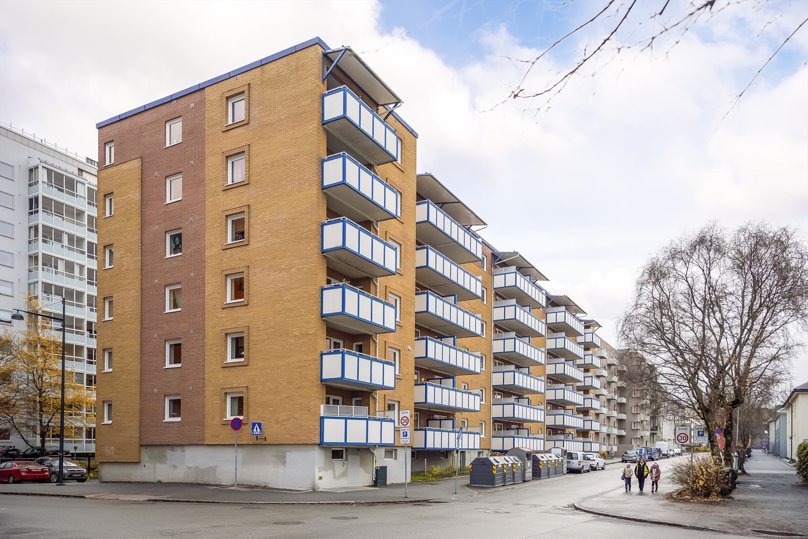 Borettslaget har gjennomført flere omfattende rehabiliteringer av bygget. Oppgraderingene har ført til et bedre og tryggere bomiljø. Se oppgraderingshistorikk i salgsoppgaven. Galleribilde