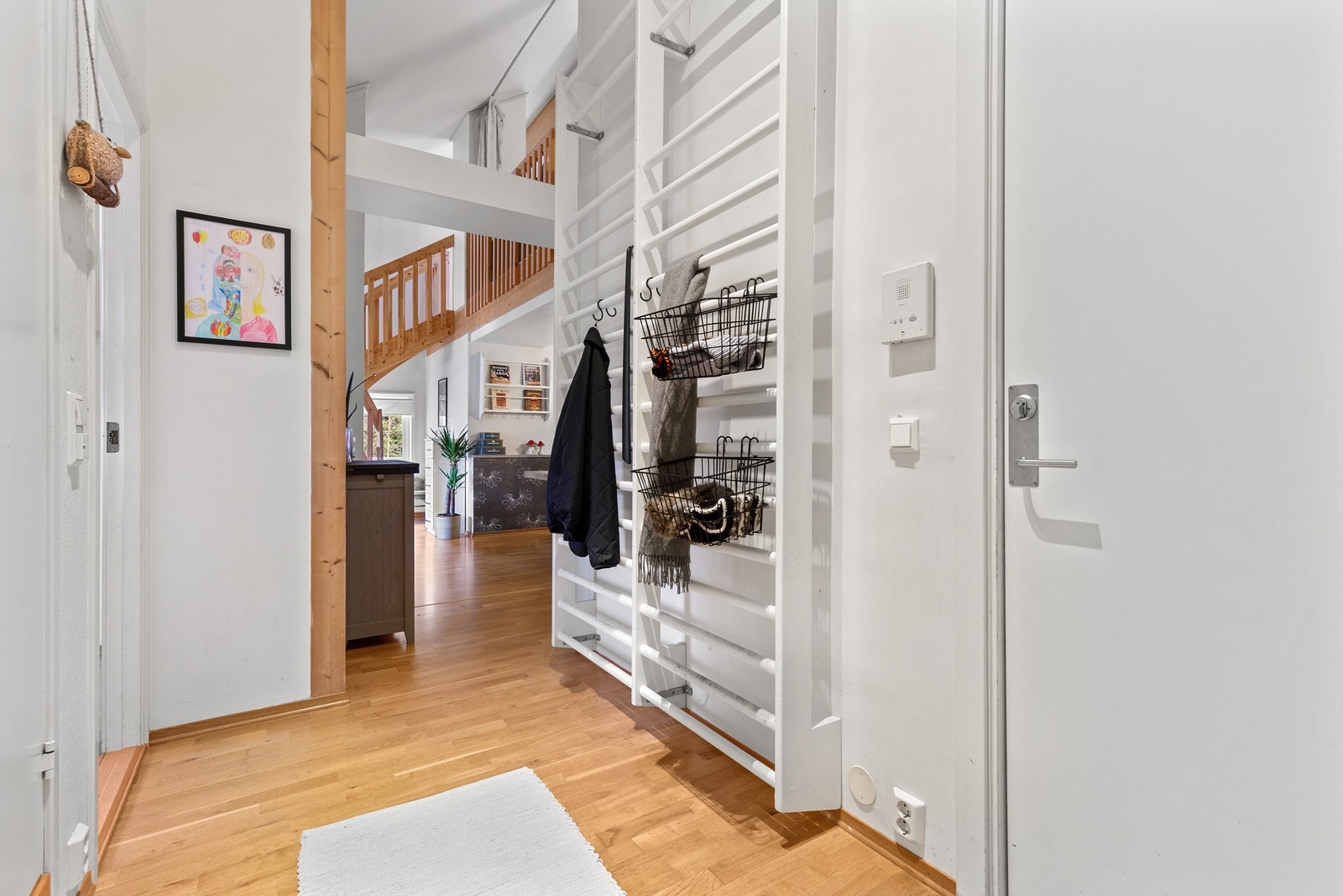 Entré/gang med oppbevaringsmuligheter Galleribilde