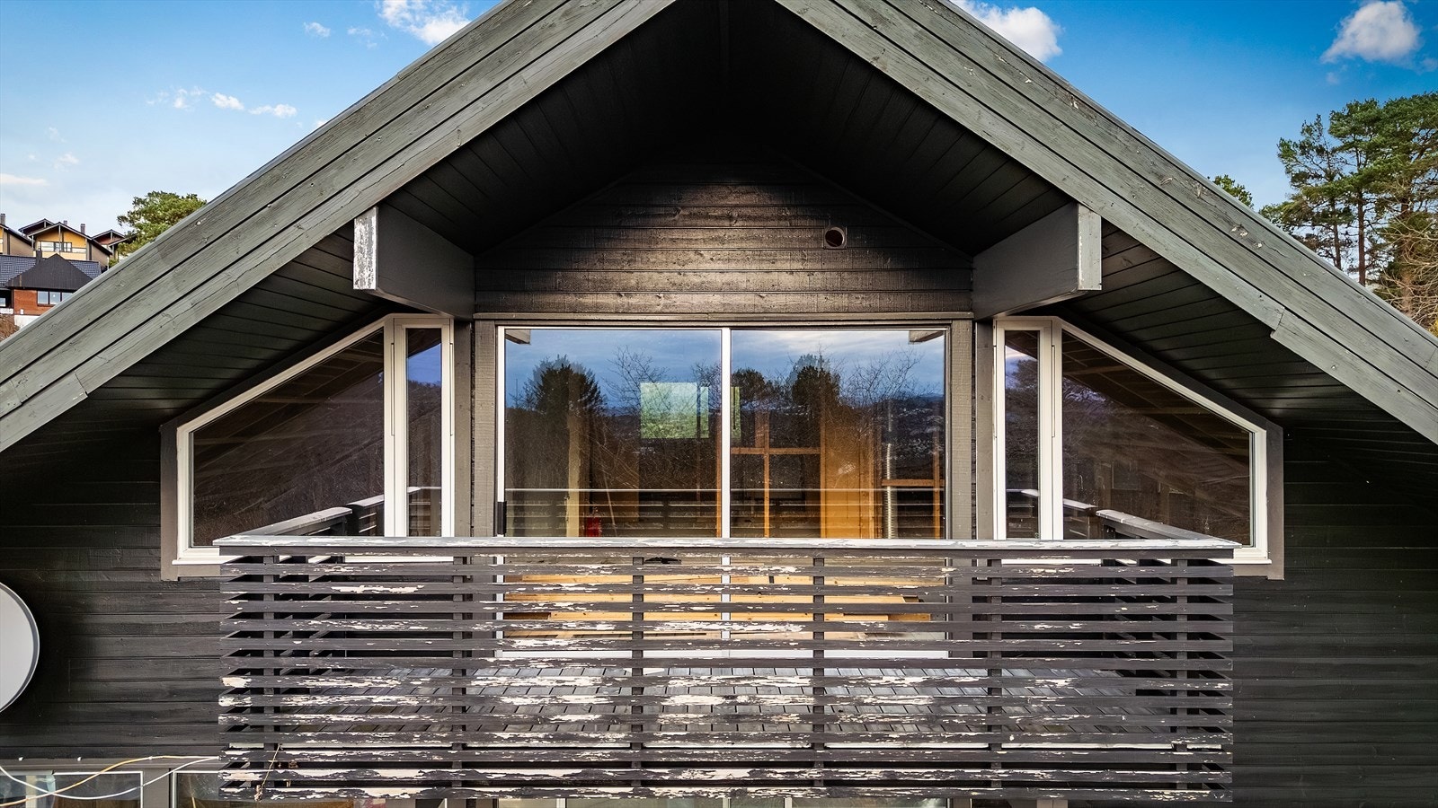 - Emera eiendomsmegling v/Erlend Stokmo har gleden av å presentere Tjørnhaugen 76 - Galleribilde