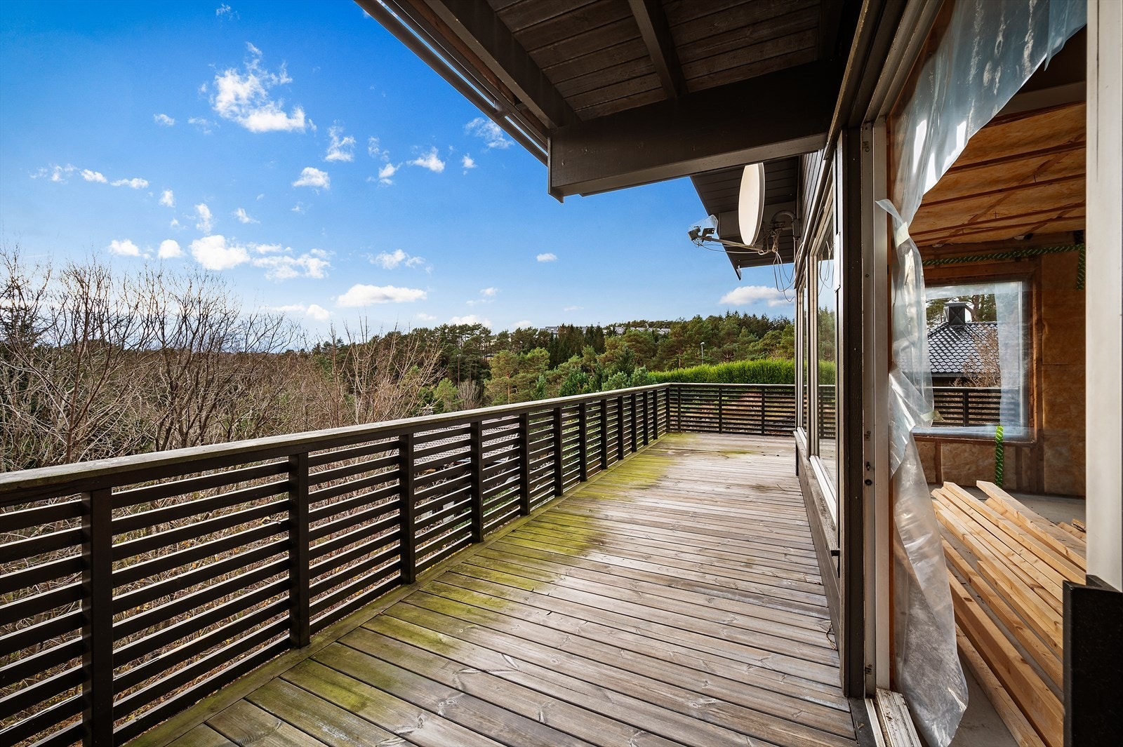 - Emera eiendomsmegling v/Erlend Stokmo har gleden av å presentere Tjørnhaugen 76 - Galleribilde