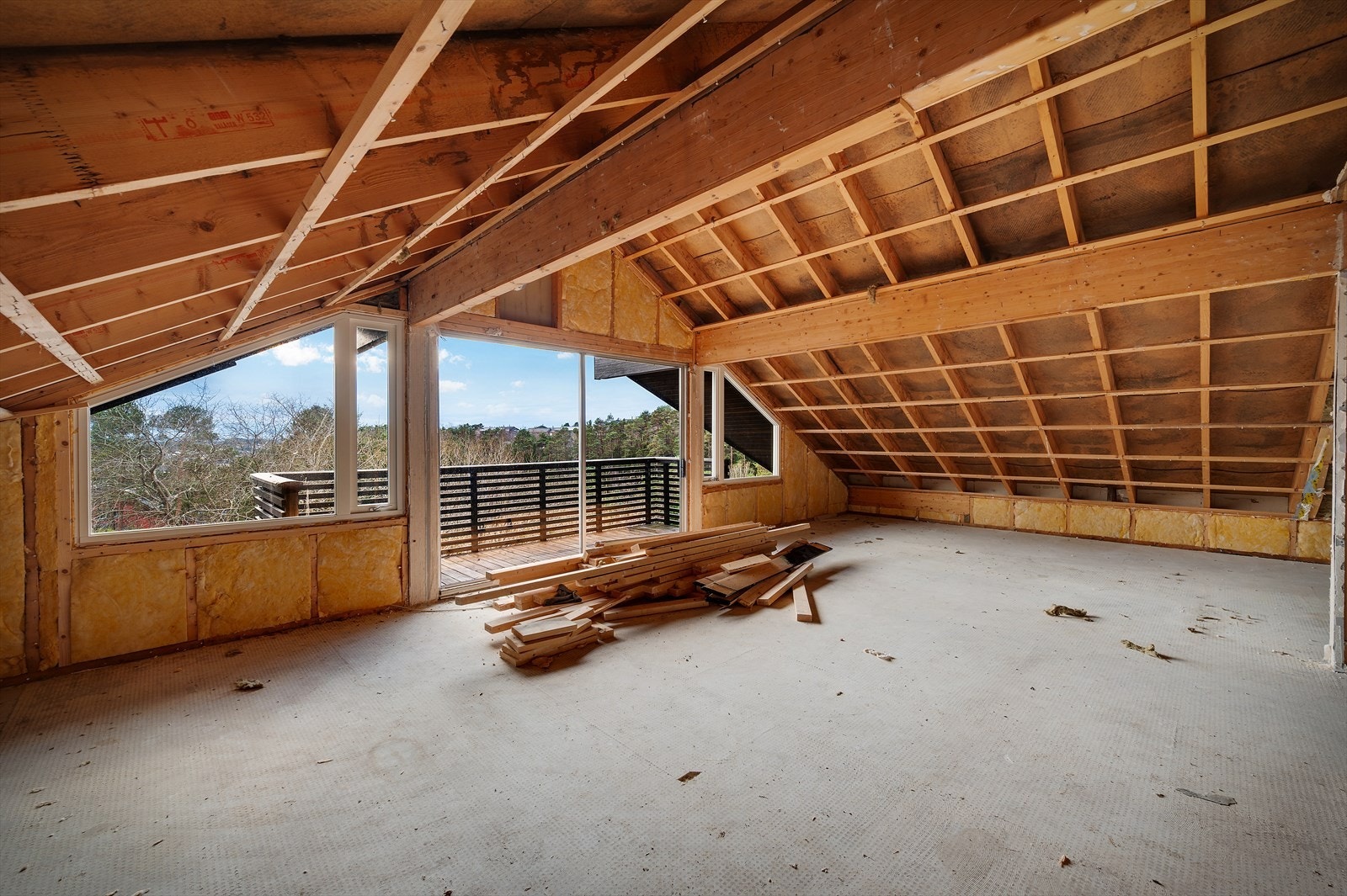 - Emera eiendomsmegling v/Erlend Stokmo har gleden av å presentere Tjørnhaugen 76 - Galleribilde