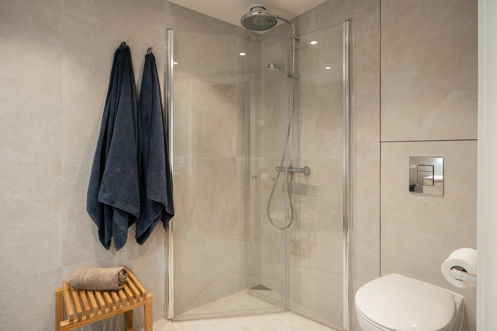 Badet får tilstandsgrad 0 av takstmann i likhet med øvrige vurderte punkter i takst-rapporten. Galleribilde