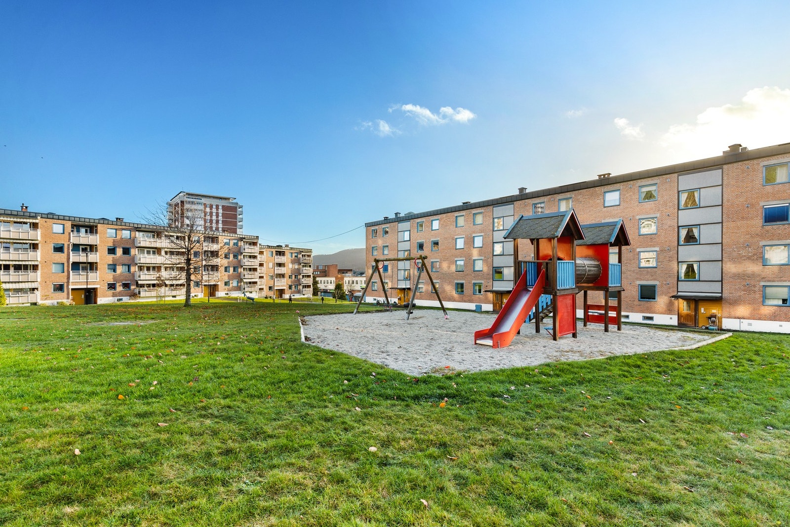 I tillegg er det anlagt en lekeplass på borettslagets tomt Galleribilde