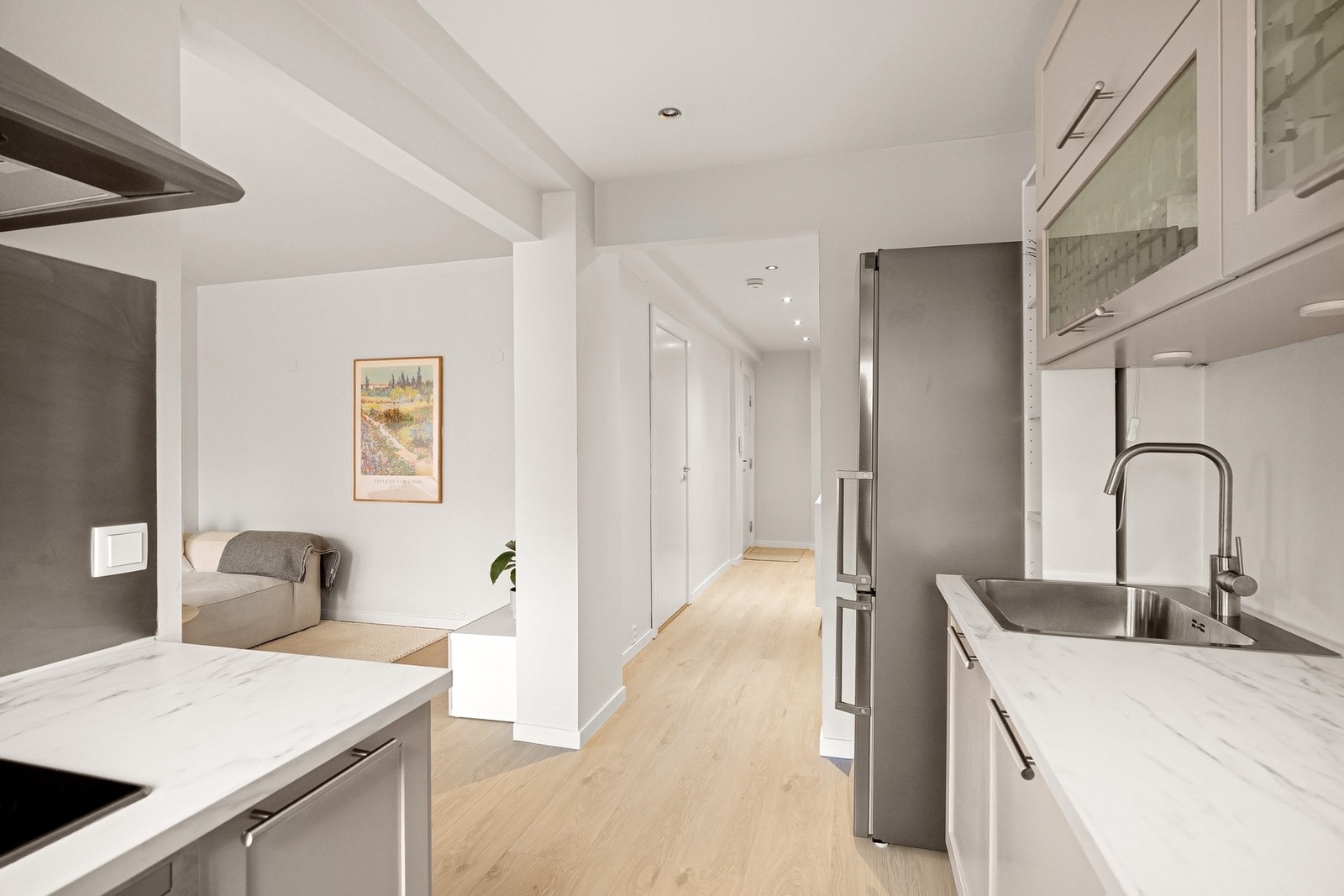 Gode arbeidsforhold på kjøkkenet. Galleribilde