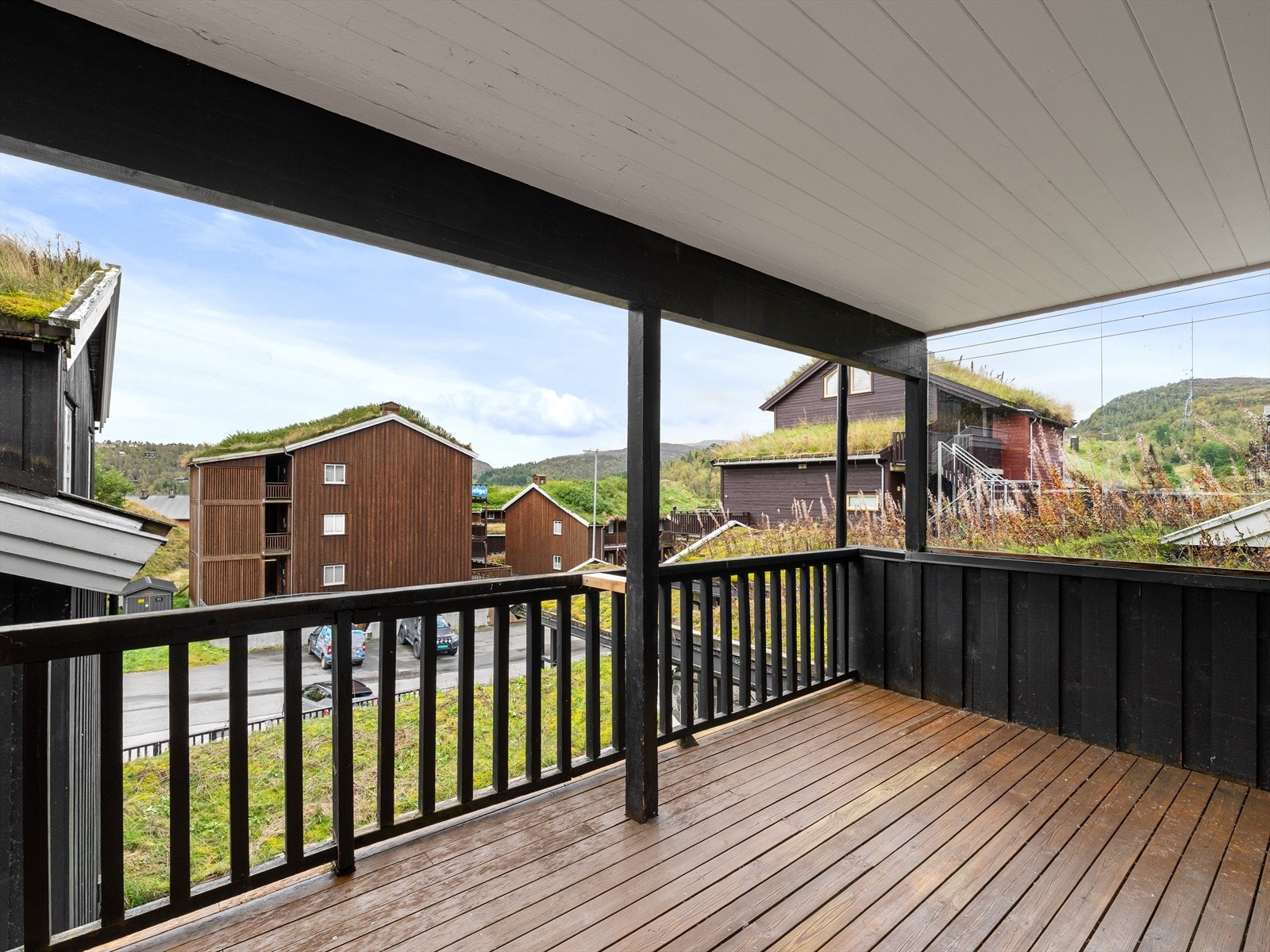 Dan Chruickshank presenterer: Supersentral, tilbaketrukket leil. m/3 soverom/2 wc, badstu/Vaskerom/2 garasjeplasser. Galleribilde