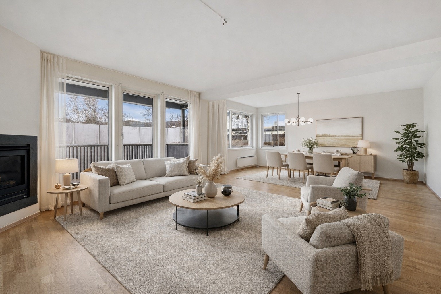 Digitalt møblert bilde Galleribilde