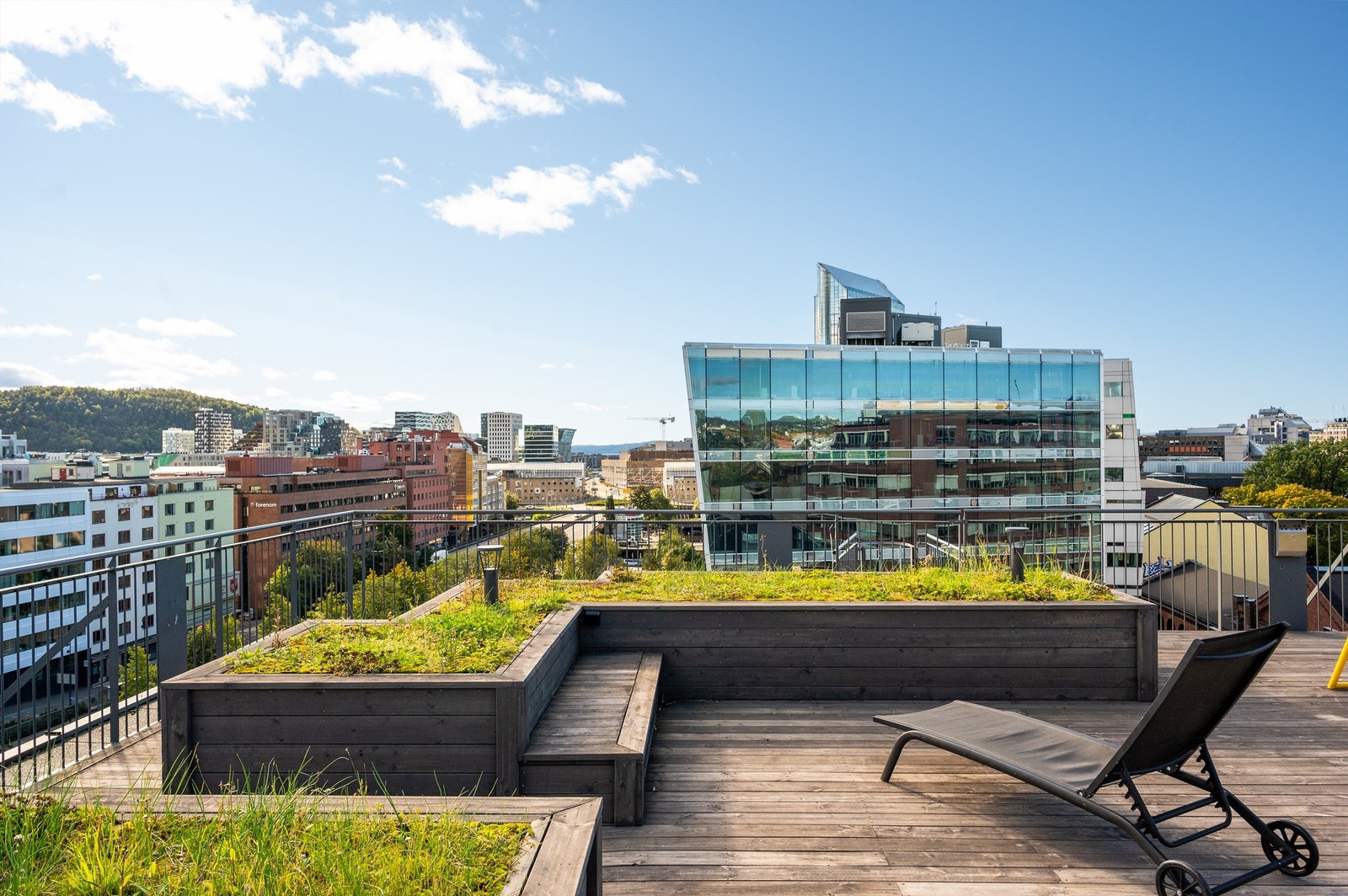 Her kan du nyte solen fra morgen til kveld. Galleribilde