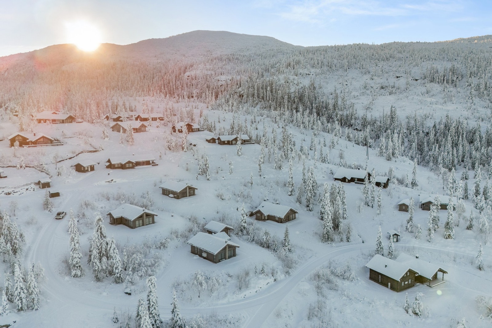 Vikerfjell byr på variert og vakker natur, godt løypenett og rikelige turmuligheter året rundt - kun 1,5 time fra Oslo. Galleribilde