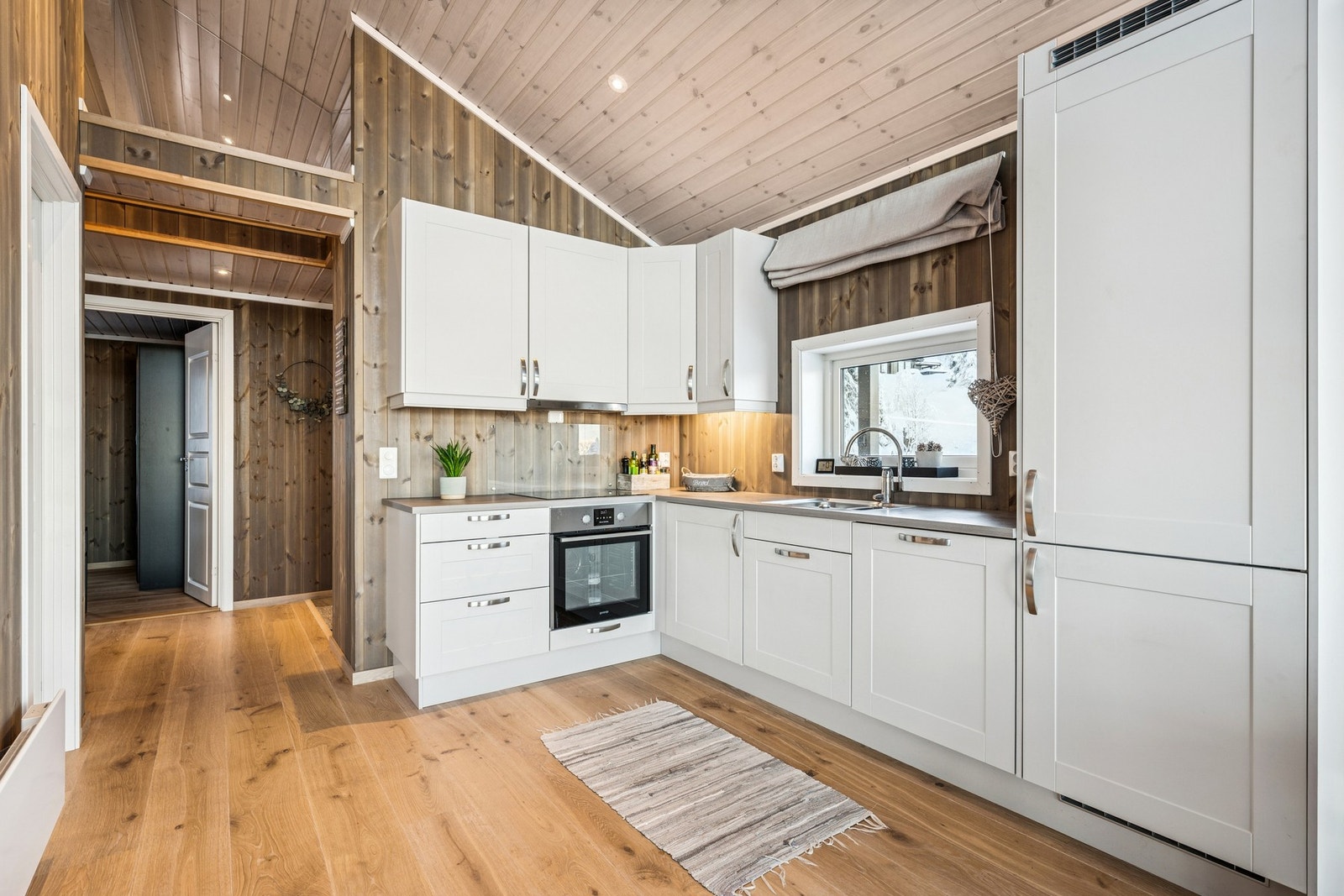 Et pent NYBO kjøkken. Galleribilde