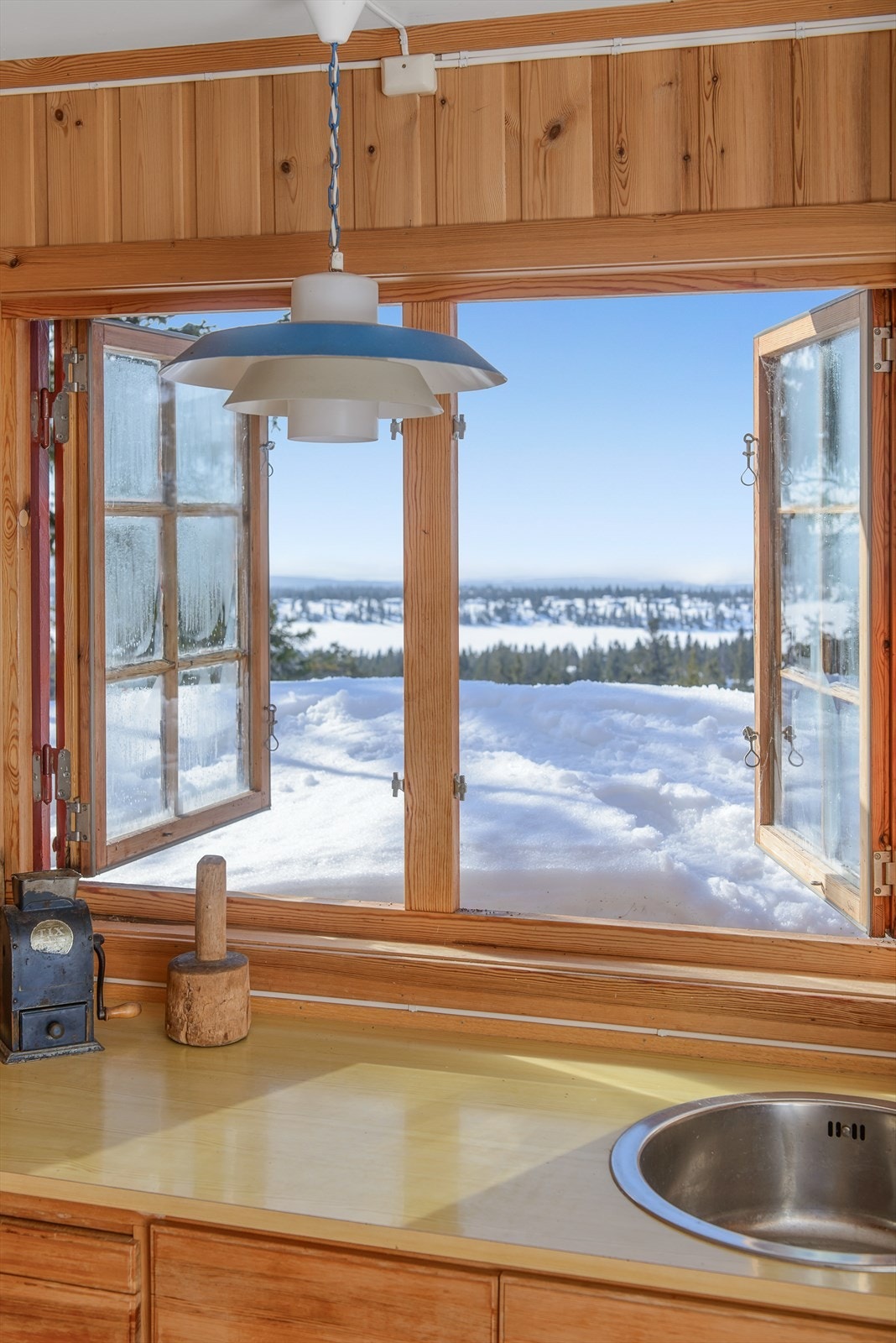 Utrolig flott utsikt fra kjøkkenbenken. Galleribilde