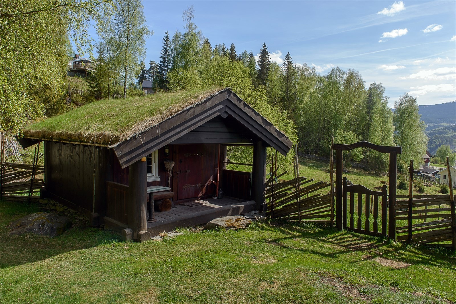 Vevstugu/ anneks Galleribilde