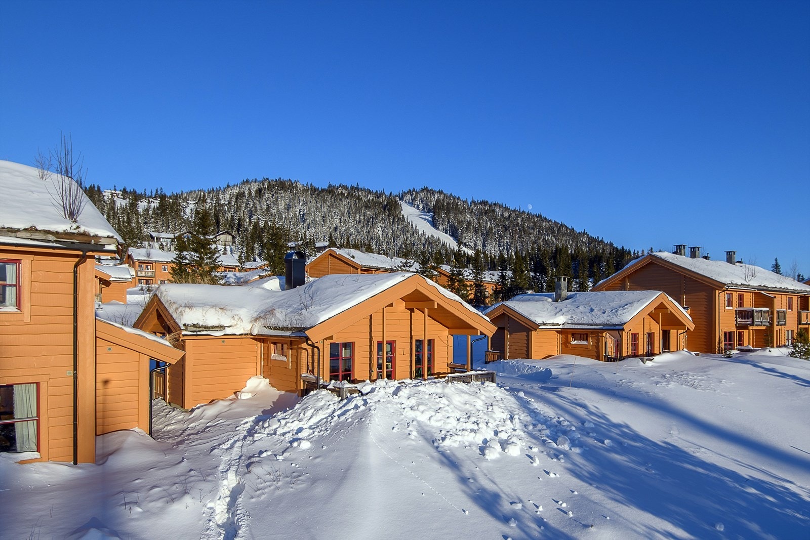 Velkommen til Eftasvegen 17! Trivelig hytte i Natrudstilen Borettslag. Foto: Lars Marius Bækkevold. Galleribilde