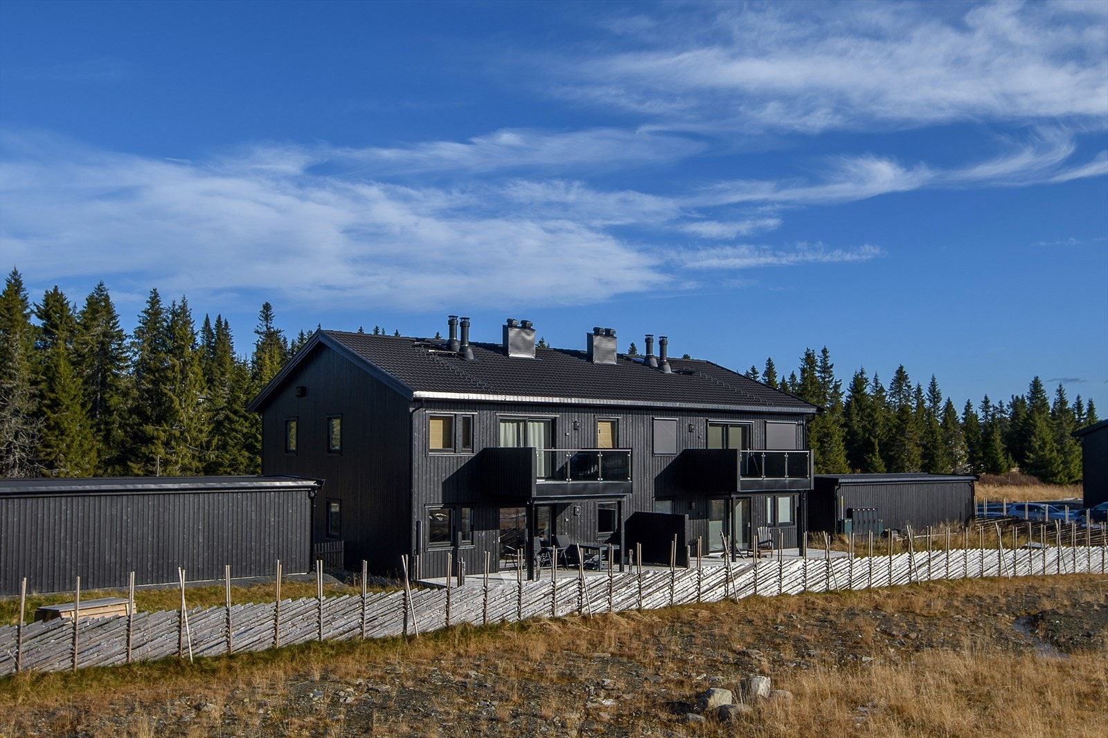 Velkommen til Storhotellvegen 30C! Innbydende og meget funksjonell 4-roms leilighet med svært attraktiv beliggenhet på Sjusjøen. Foto: Lars Marius Bækkevold. Galleribilde