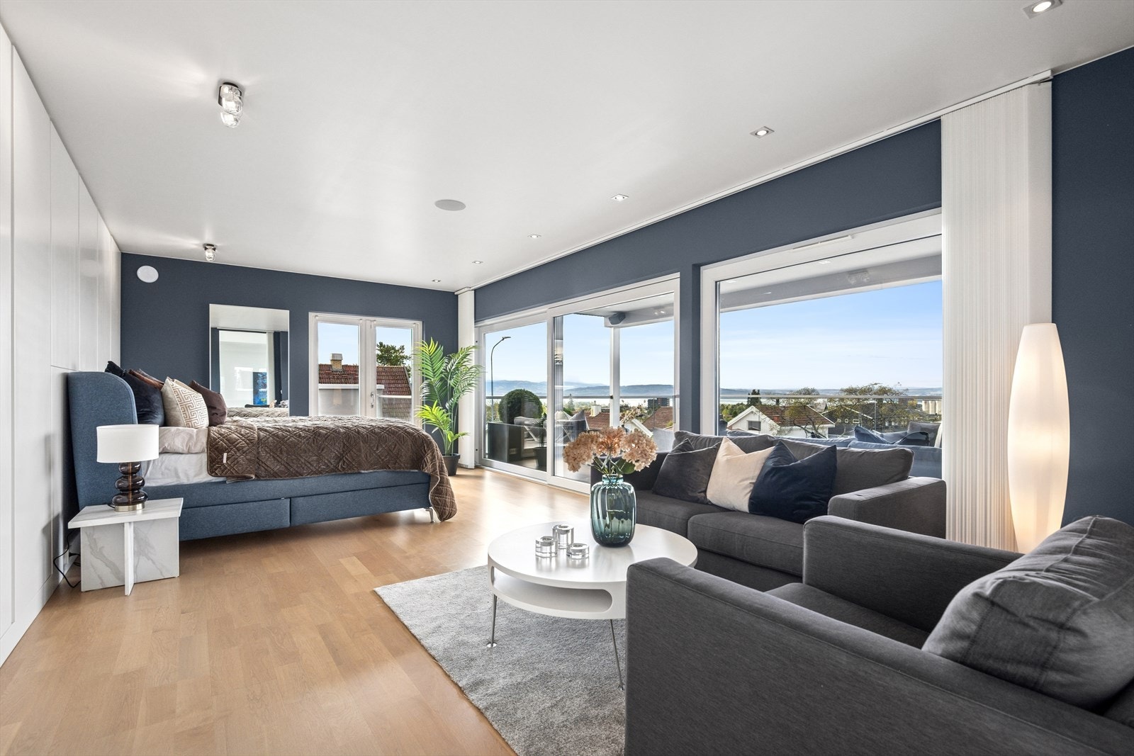 Hovedsoverommet er svært romslig. Galleribilde