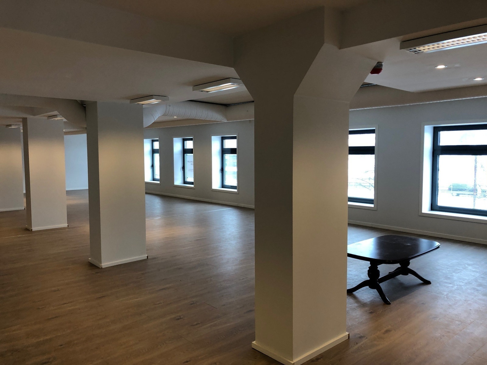Ledig for kontorlandskap (400 m2) eller treningsstudio Galleribilde