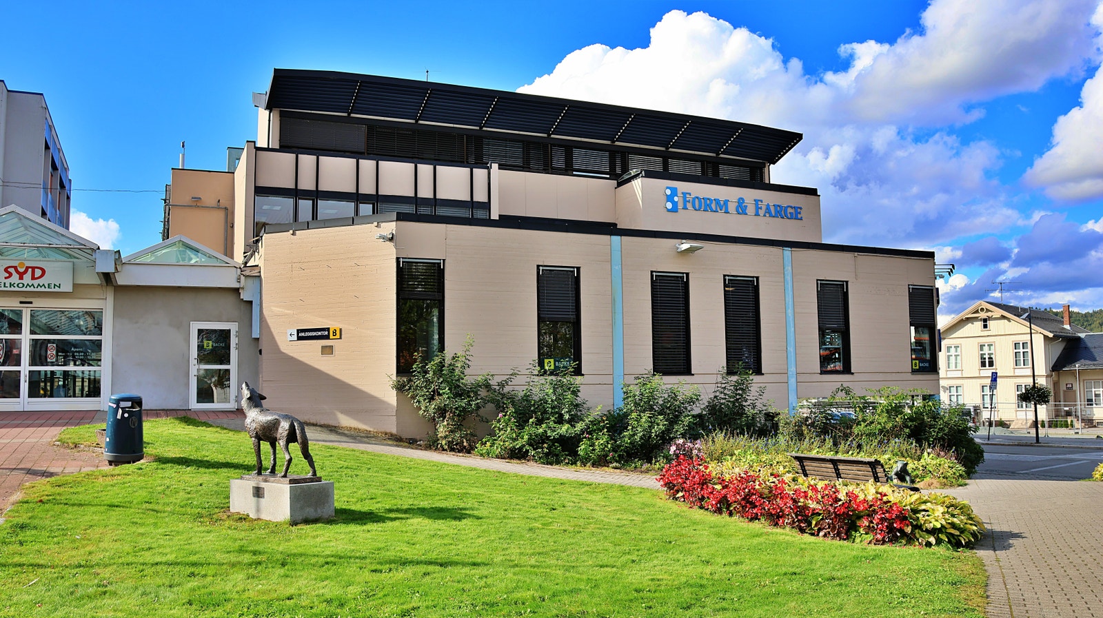 Bankparken som er mellom gårdene i sentrum syd. Galleribilde