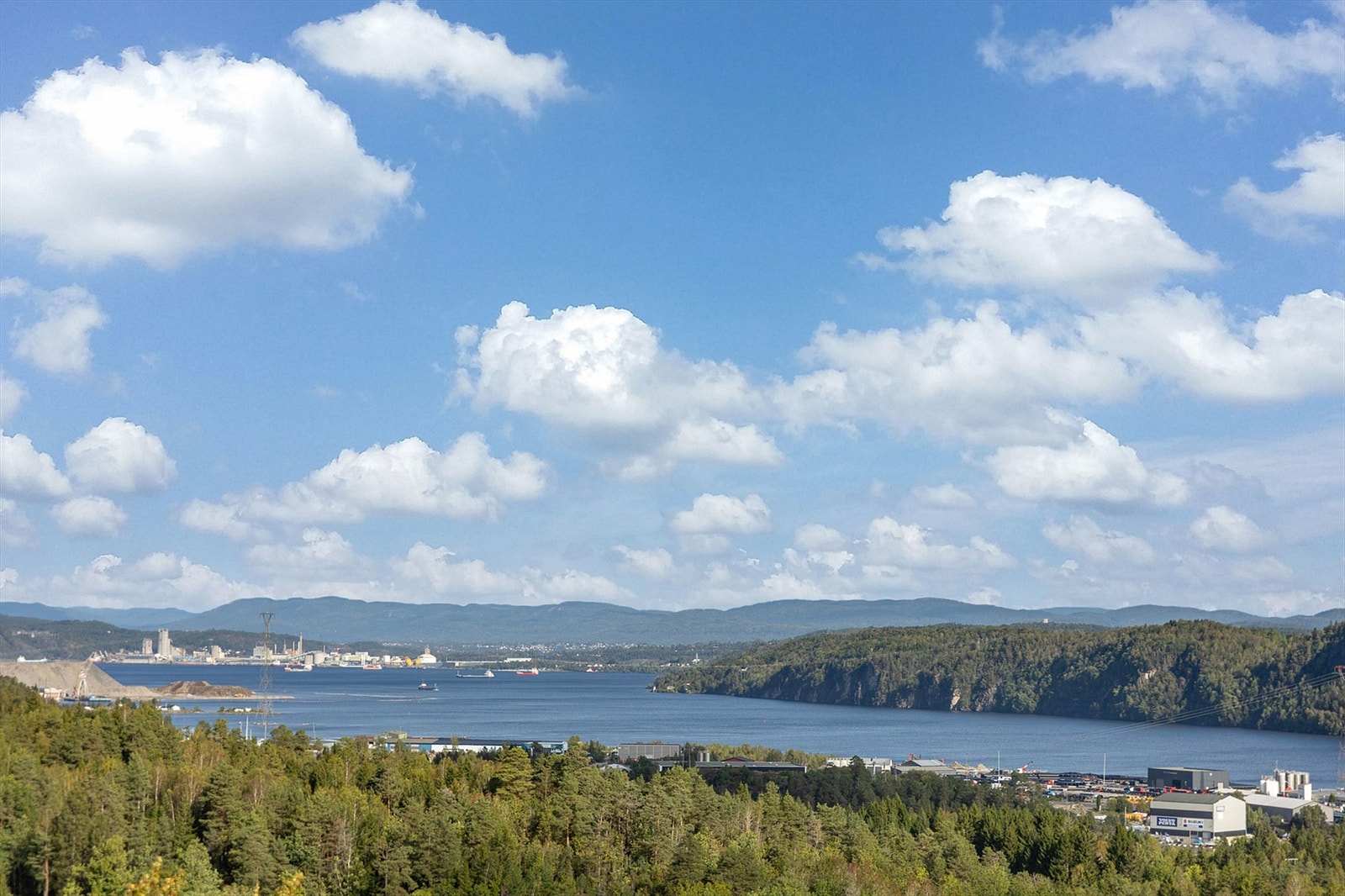 Området byr på fine turområder i umiddelbar nærhet. Galleribilde