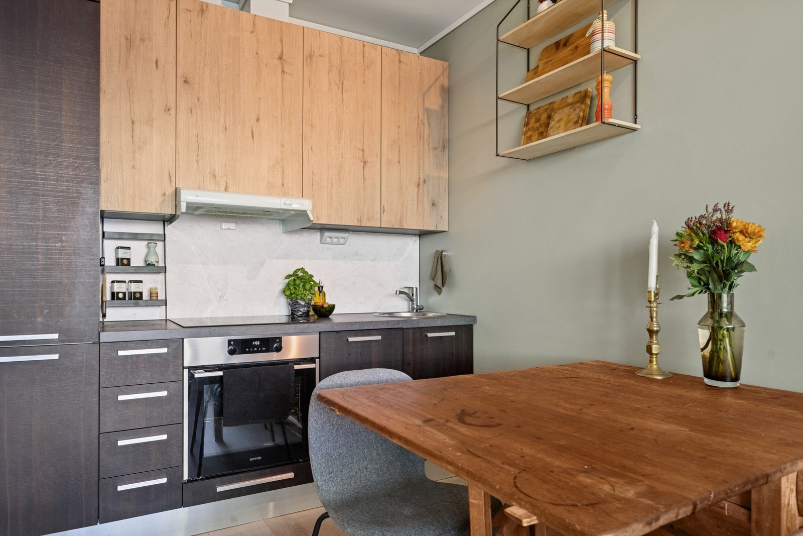 Koselig spiseplass hvor man kan starte dagen med en god frokost. Galleribilde