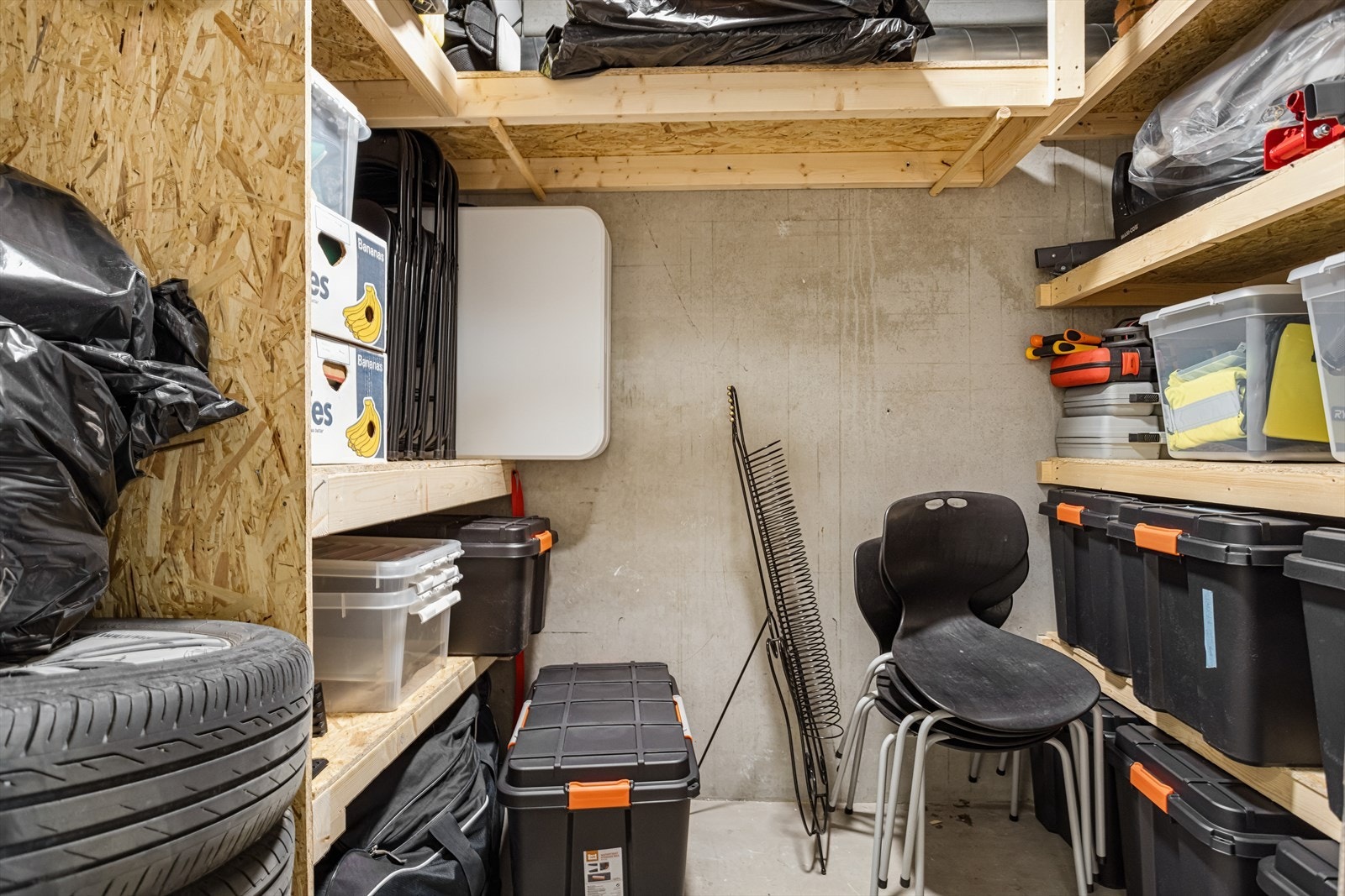 Med leiligheten følger bruksrett til en ekstra bod i kjeller på ca. 5m². Galleribilde