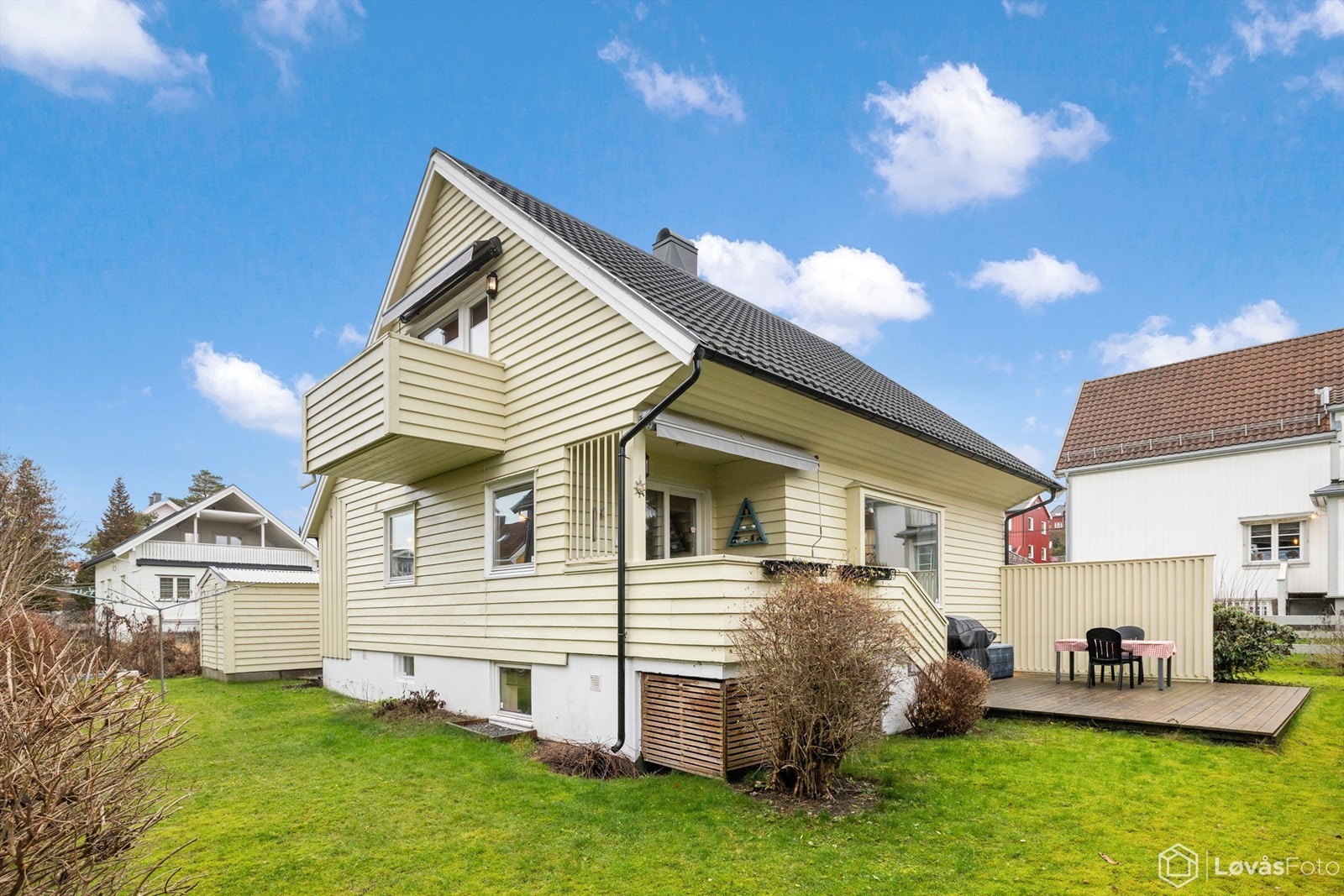 I hagen er det god plass til små og store familiemedlemmer. Galleribilde