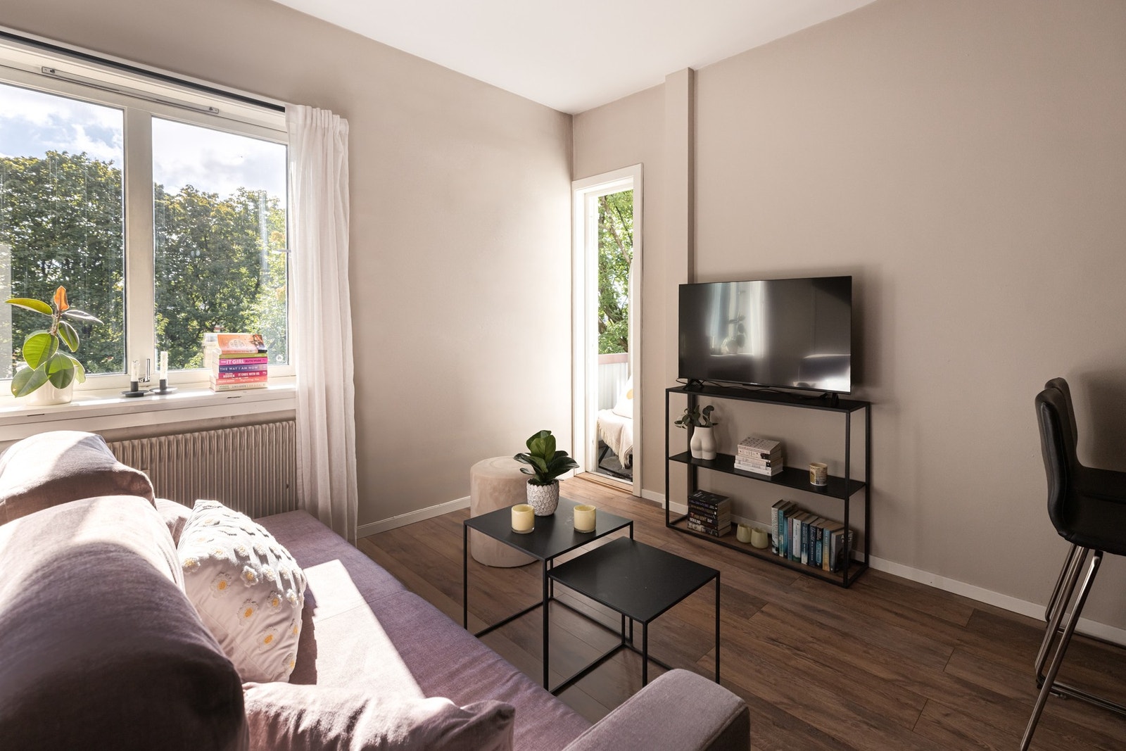 Velkommen inn i Sandakerveien 23C, presentert av Joakim Olsen Sandrum i Tinholt Eiendomsmegling! Galleribilde