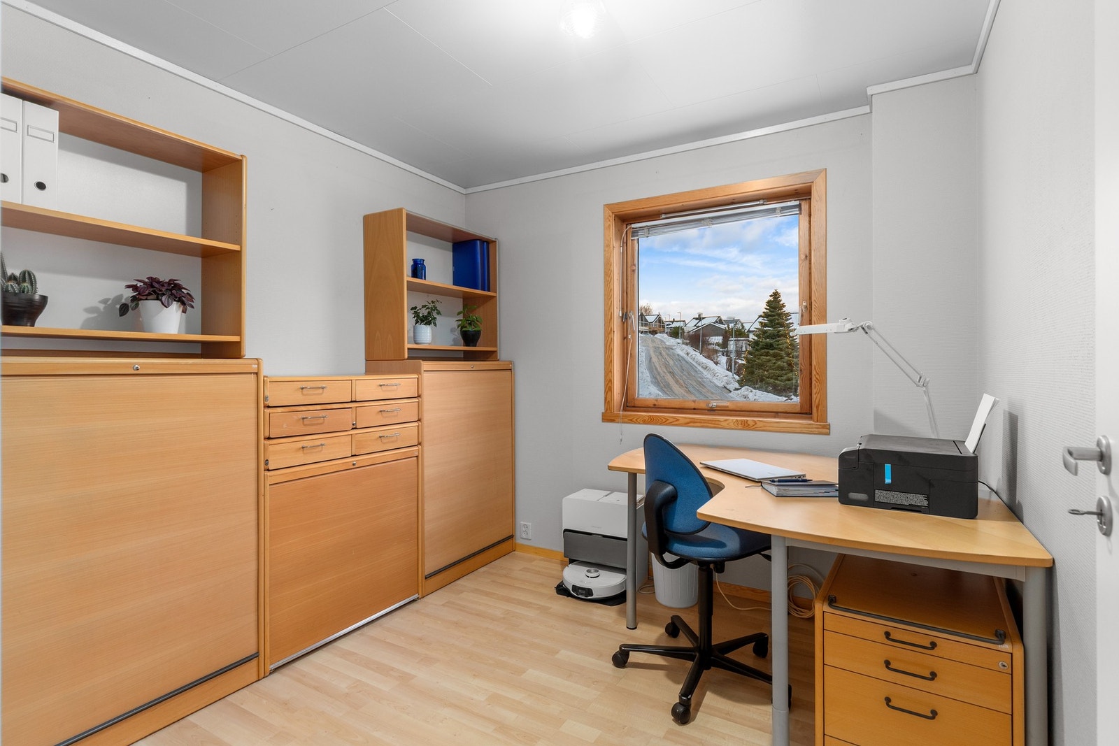 Kontor på 7,7 kvm. Galleribilde